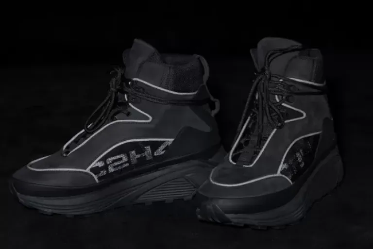 Men C2H4 002 - "Atom" Alpha