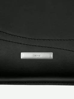 Men C2H4 007 - Basics Macbook Case