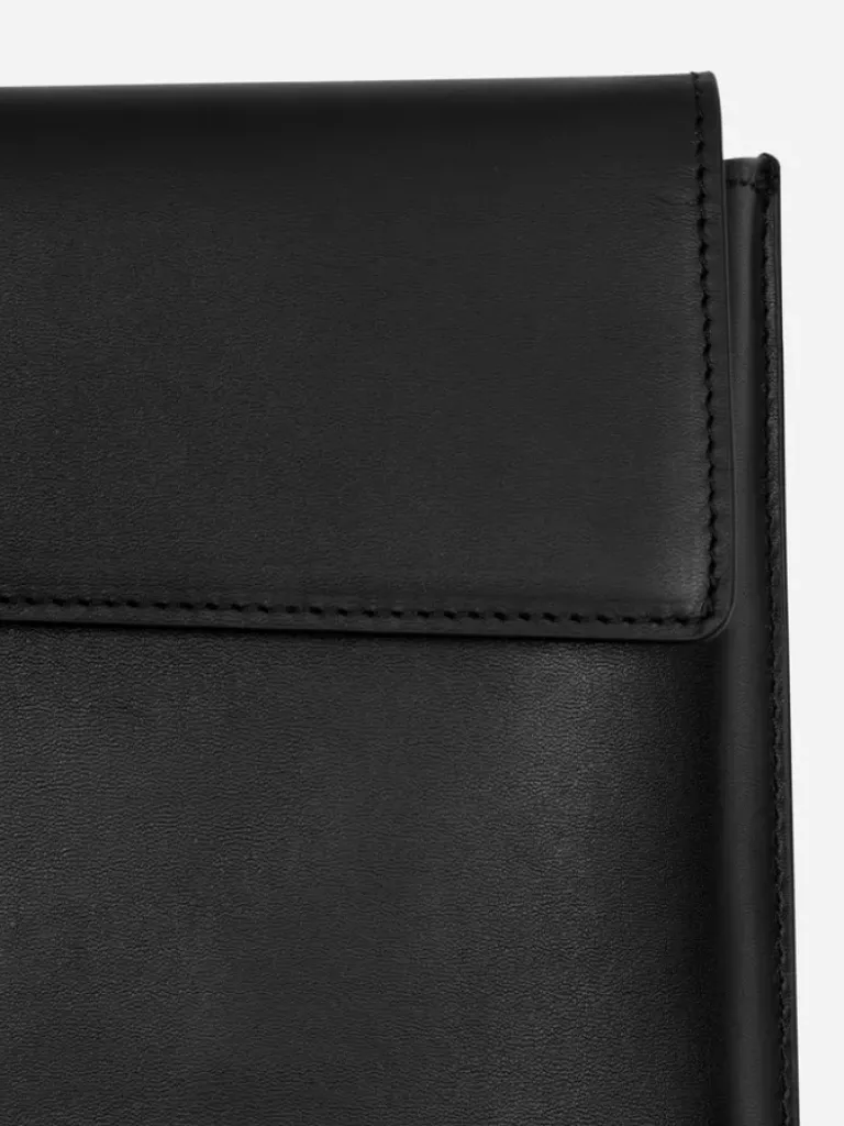 Men C2H4 007 - Basics Macbook Case