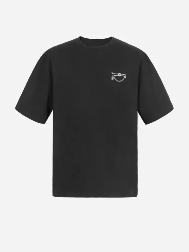 Men C2H4 006 - "Club Emblem Pin" Print T-Shirt