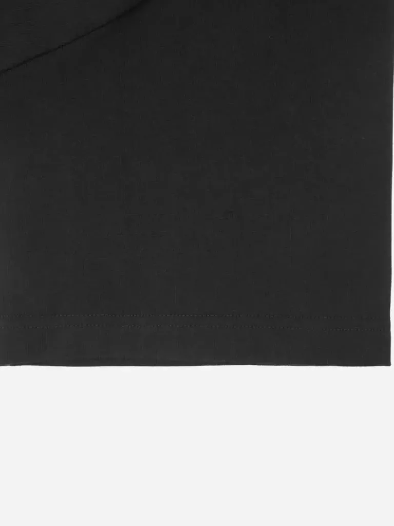 Men C2H4 006 - "Club Emblem Pin" Print T-Shirt