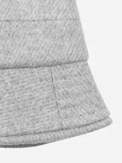 Men C2H4 007 - Curvilinear Hat