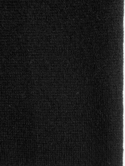 Men C2H4 005 - Deep V-Neck Knit Vest