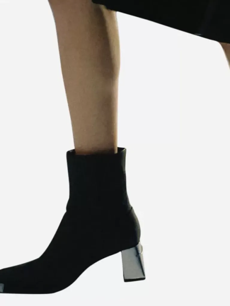 Women C2H4 006 - "Fermion" Alpha