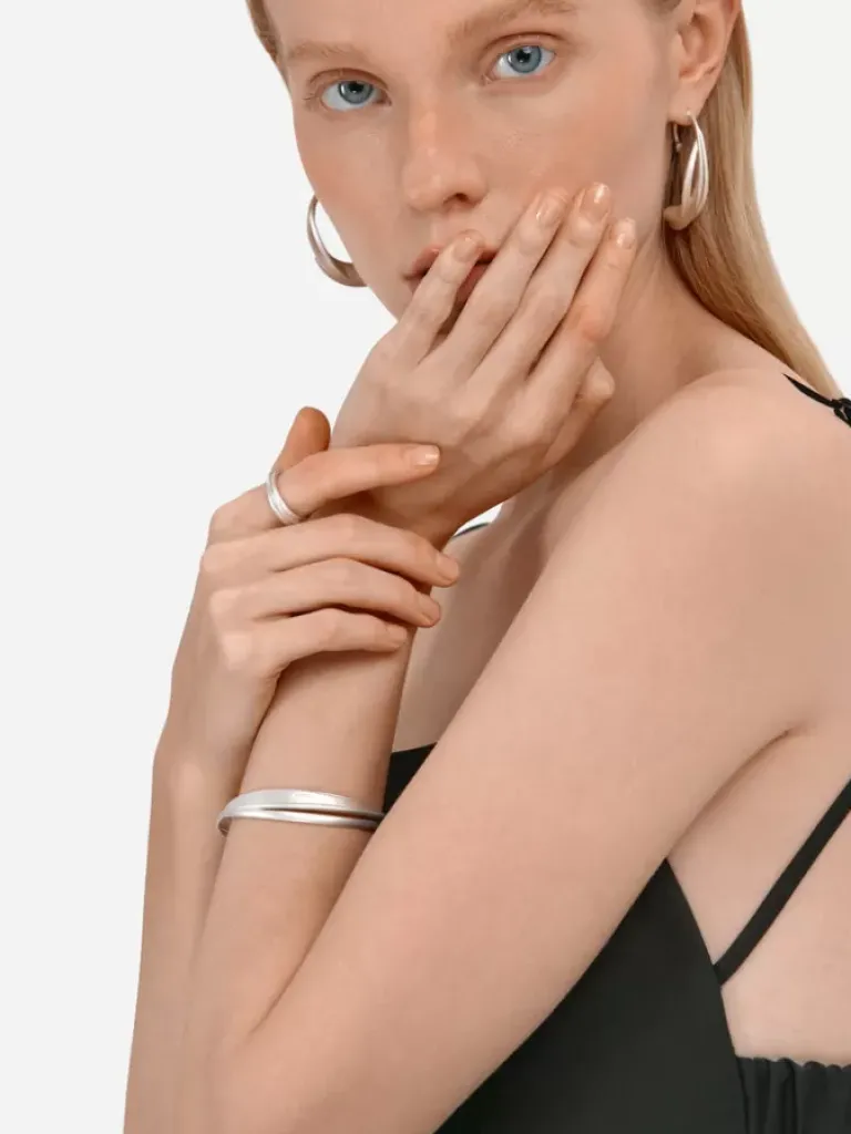 Men C2H4 007 - Interlaced Round Ring