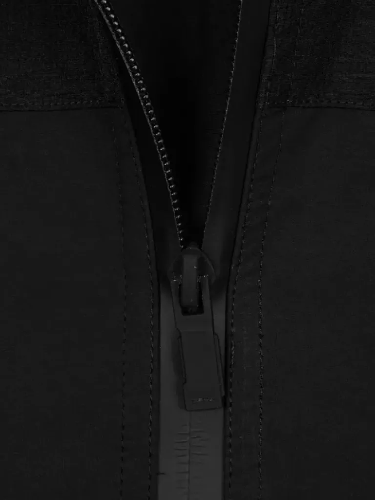 Men C2H4 004 - Intervein Panelled Windbreaker