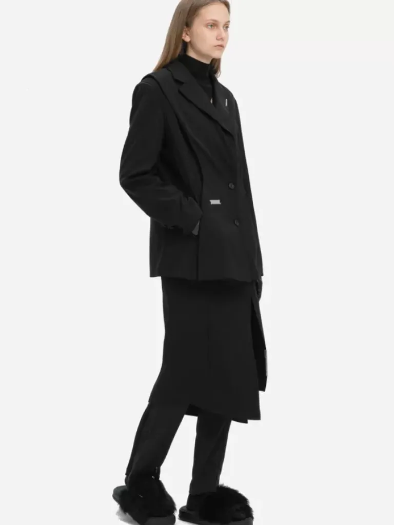 Women C2H4 004 - Layered Arc Cutting Tailored Jacket