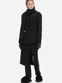 Women C2H4 004 - Layered Arc Cutting Tailored Jacket