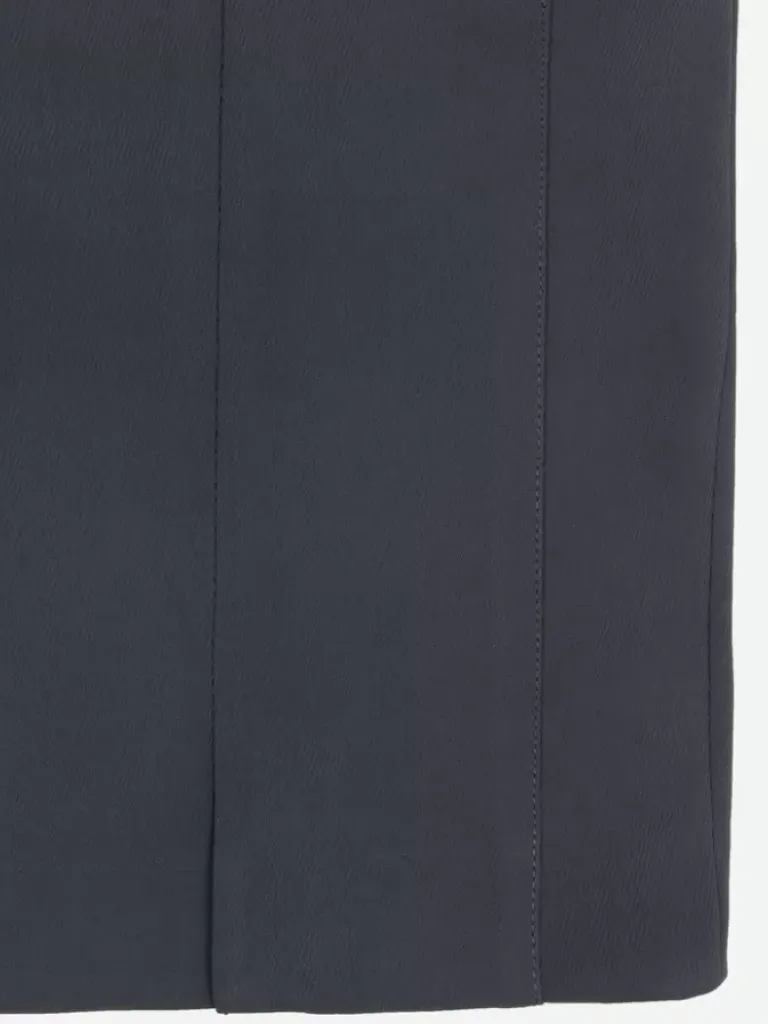 Men C2H4 007 - Lounger Belted Shorts