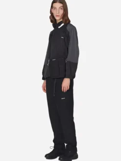 Men C2H4 001 - Mtro Panelled Half Zip Windbreaker