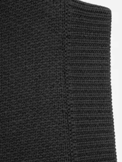 Men C2H4 Staff Uniform Distressed V-Neck Sleeveless Knit Vest