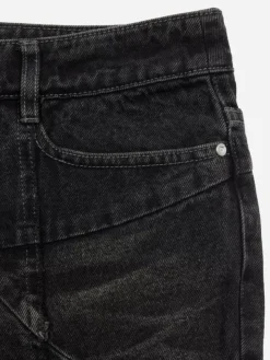 Men C2H4 005 - Stagger Streamline Arch Raw Edge Jeans