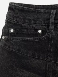 Men C2H4 005 - Stagger Streamline Arch Raw Edge Jeans