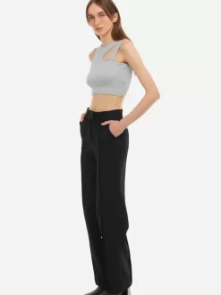 Women C2H4 002 - Streamline Cutting Sporty Bra