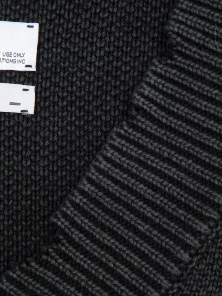 Men C2H4 006 - Sunburnt Distressed V-Neck Knit Sweater