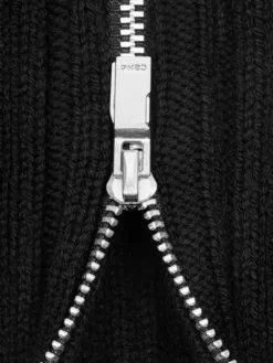 Men C2H4 006 - Zippered Leg Sleeves